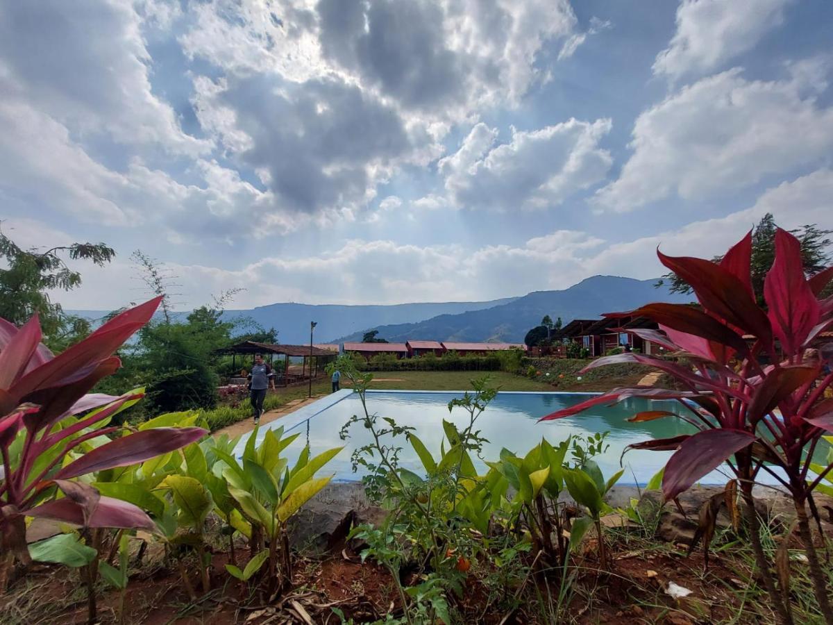 Mysticstays Resort Wai المظهر الخارجي الصورة