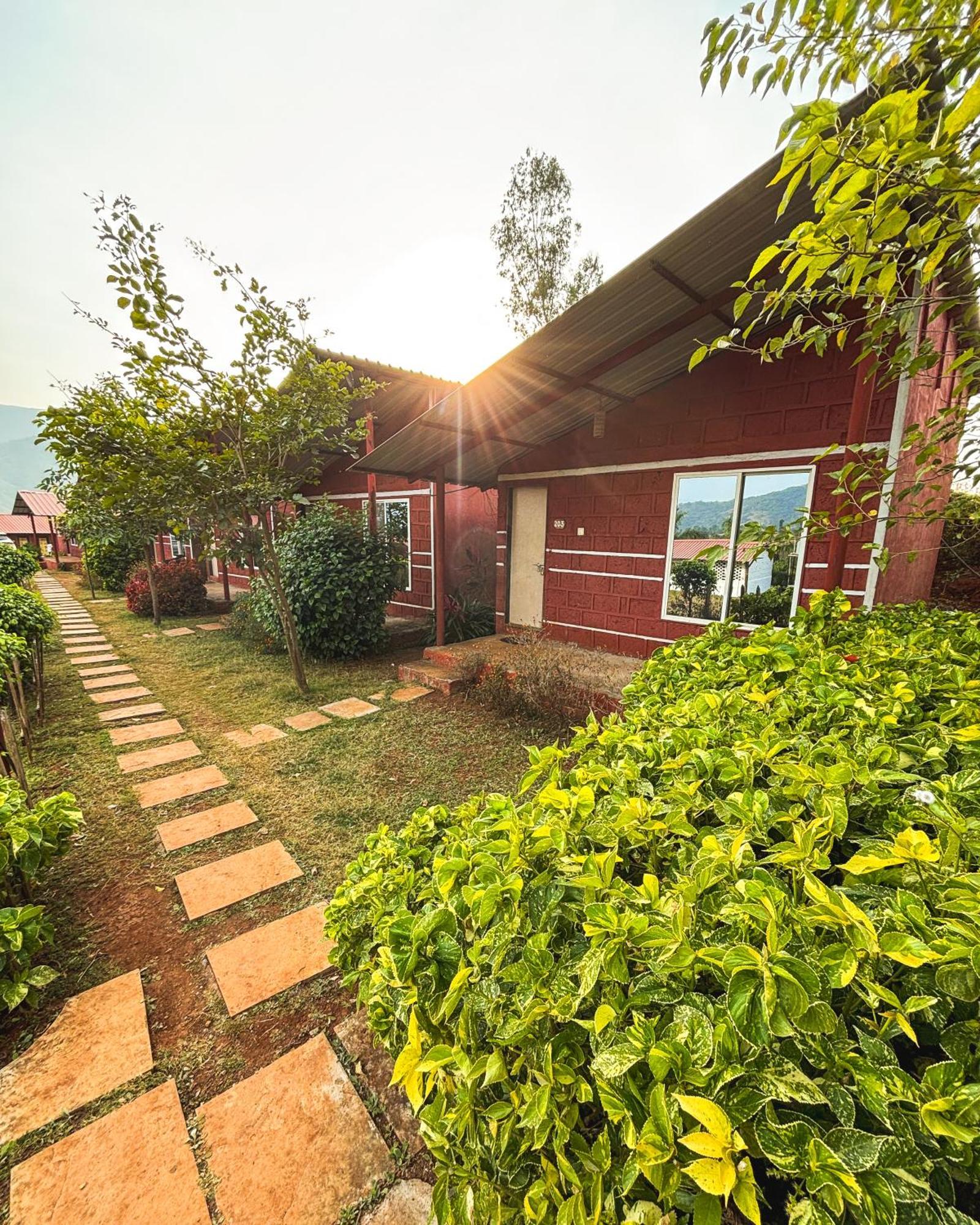 Mysticstays Resort Wai المظهر الخارجي الصورة